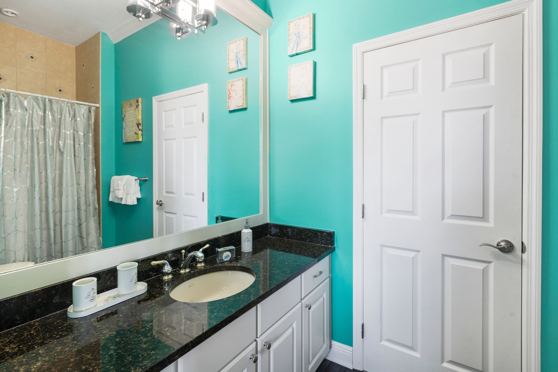 Homestead Radiant Villa - Image 45