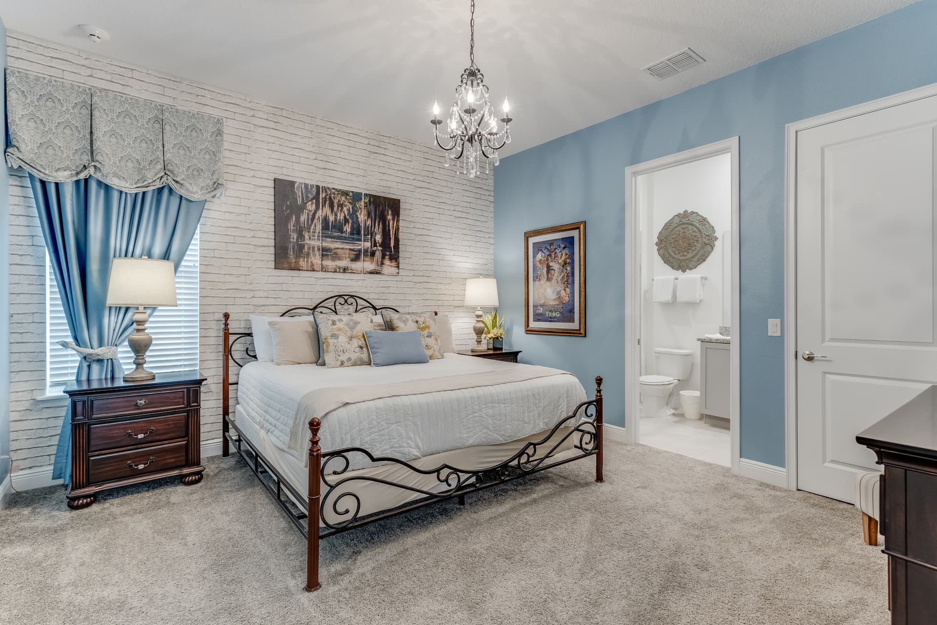 Enchanted Villa - Image 49