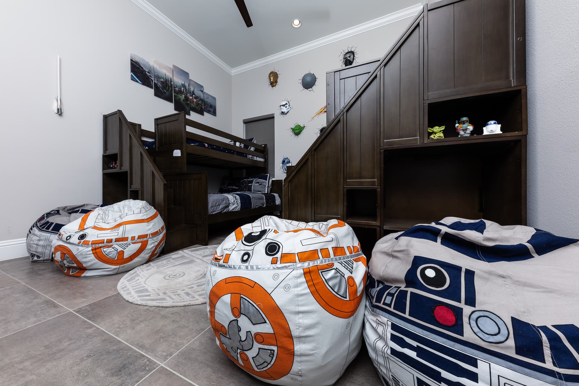 Gathering Manor - Image 31