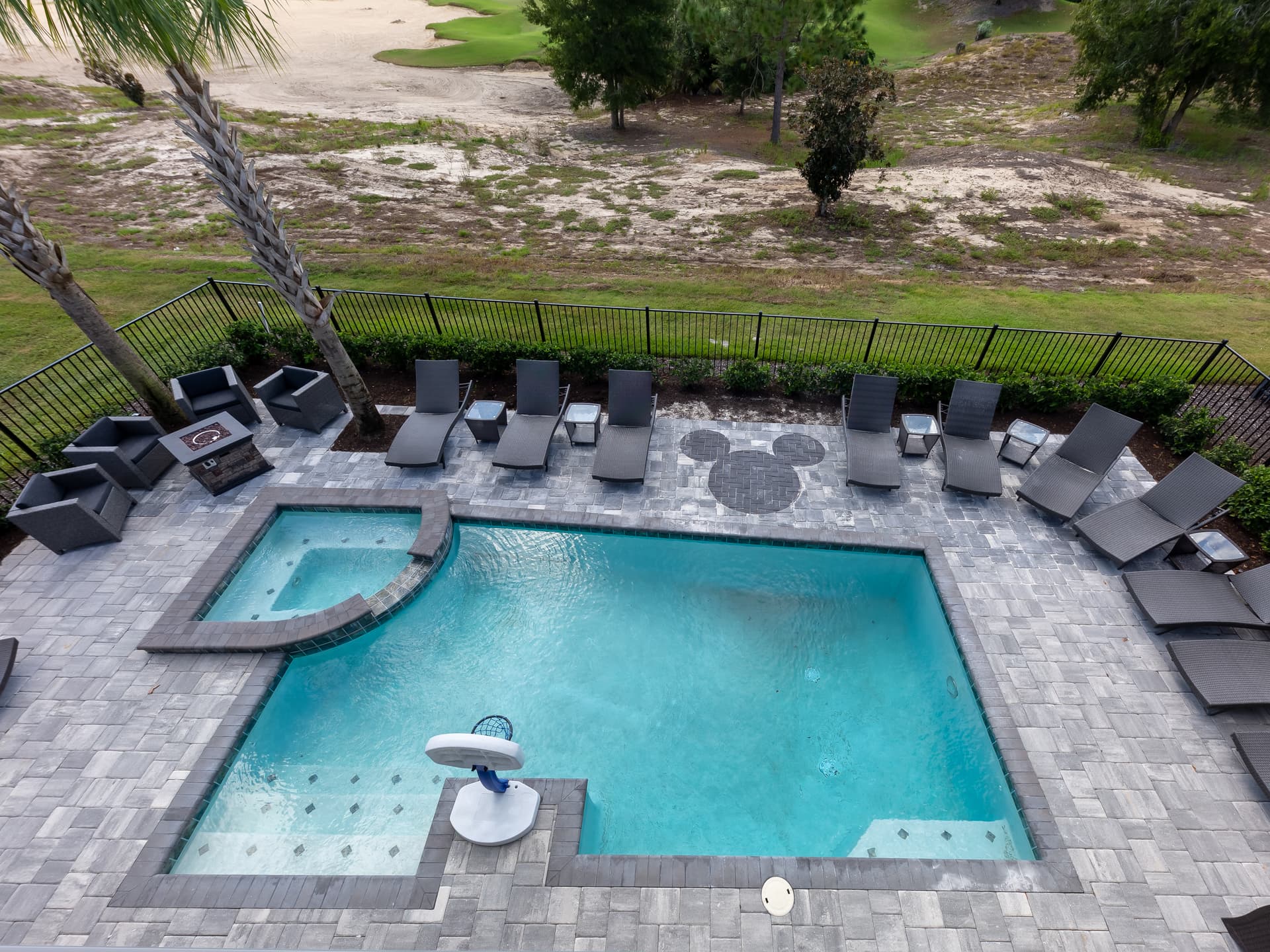 Gathering Manor - Image 49