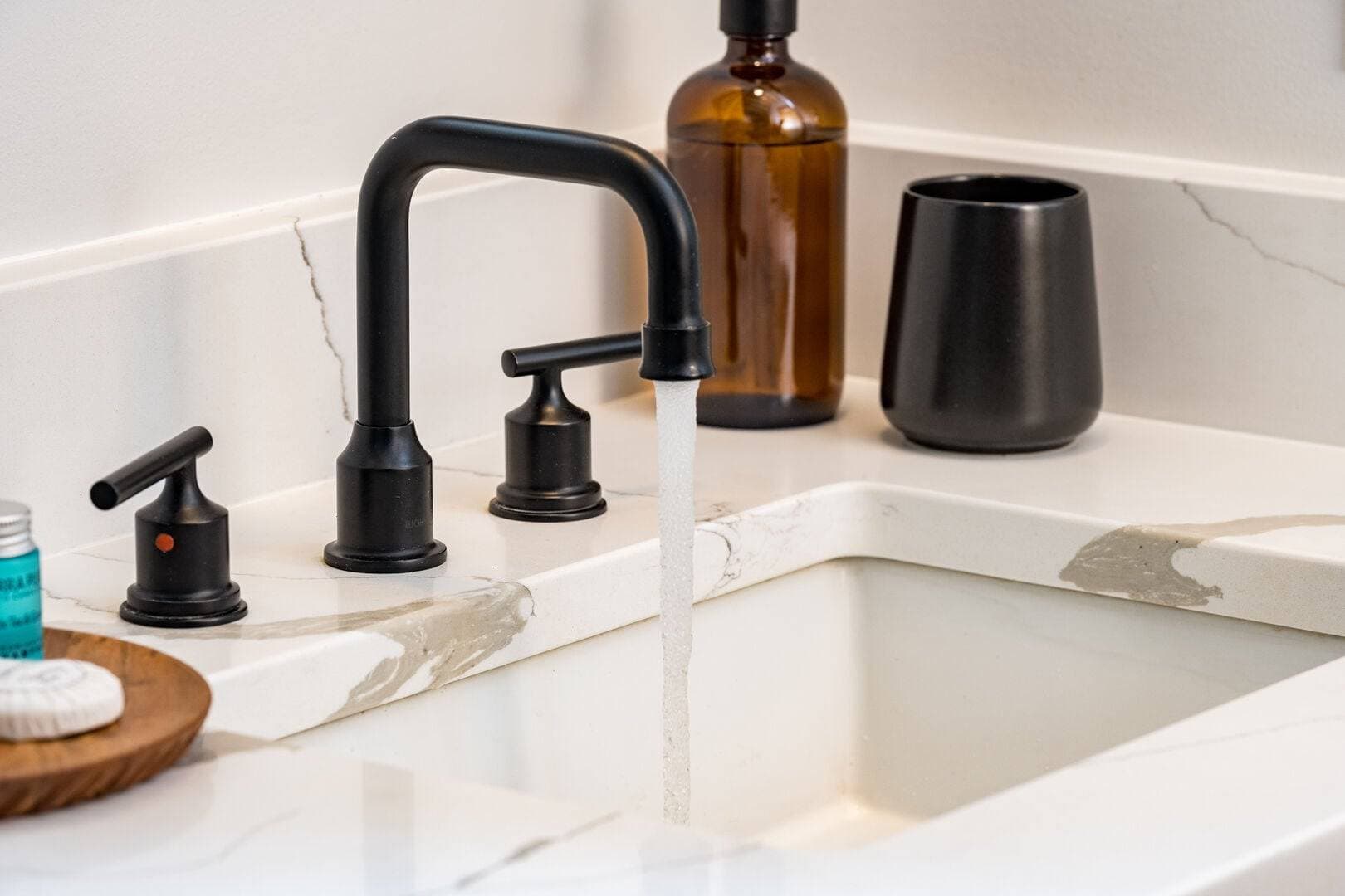 Mountain Manor - Image 47