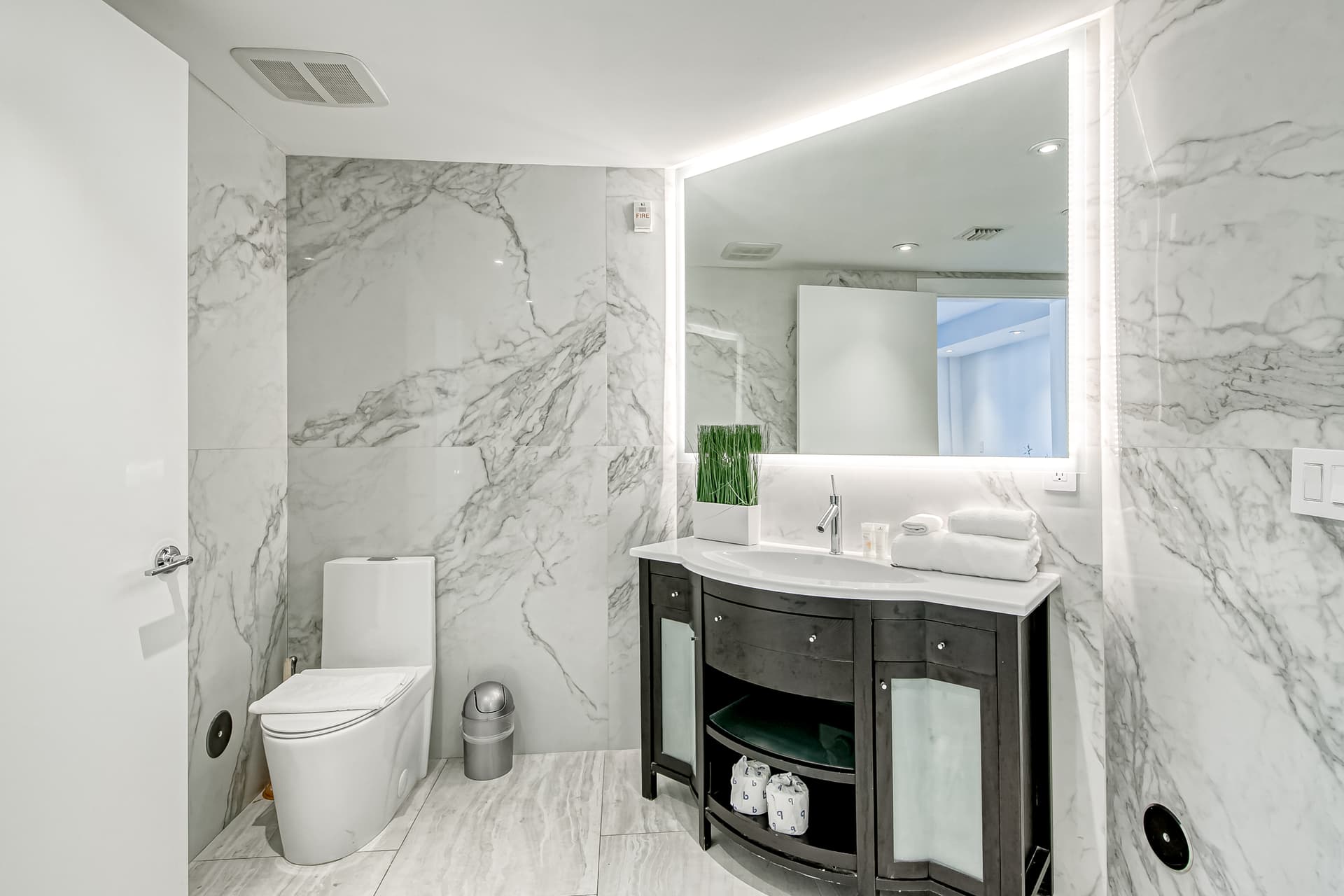 Heart of Sobe Residence - Image 9