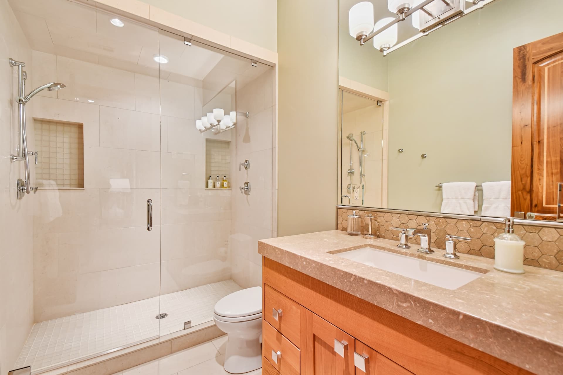 Dream Pointe - Image 54