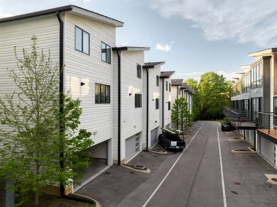 9th Avenue - Image 29