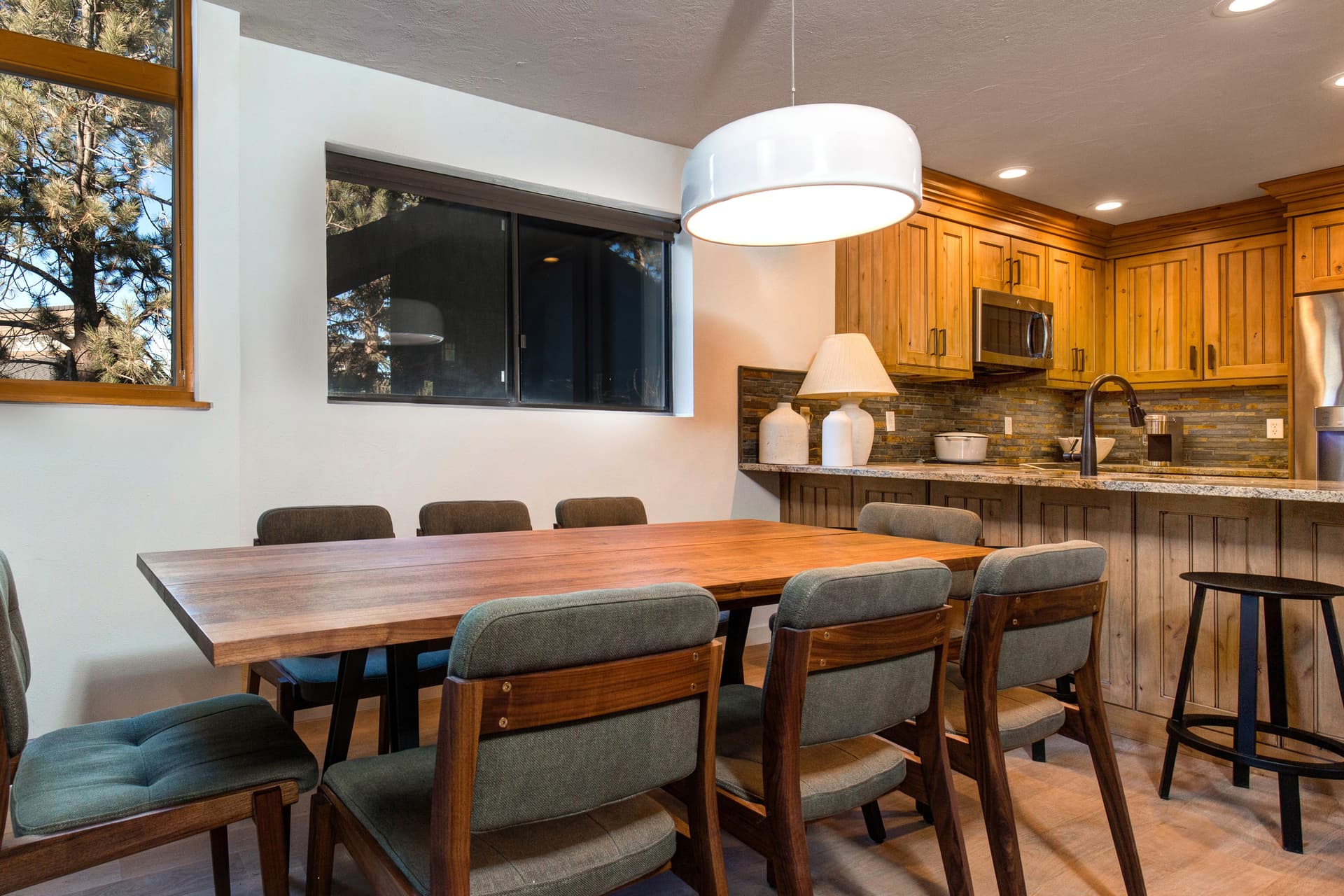 Red Pine Wonder Home - Image 4