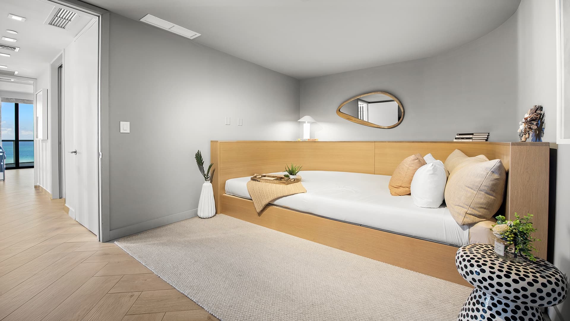 W South Beach Residence #1219 - Image 31