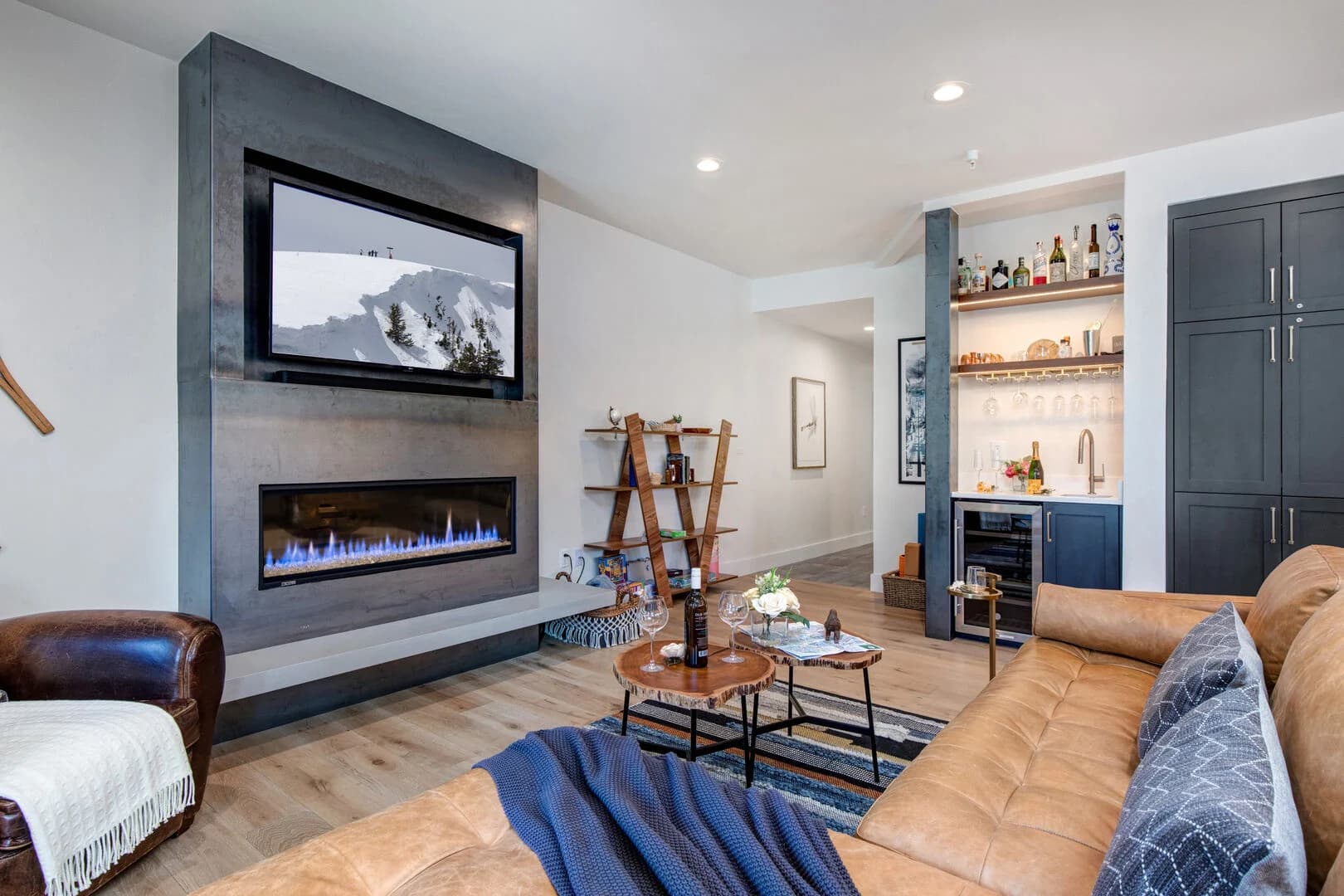 Black Bear Residence - Image 1