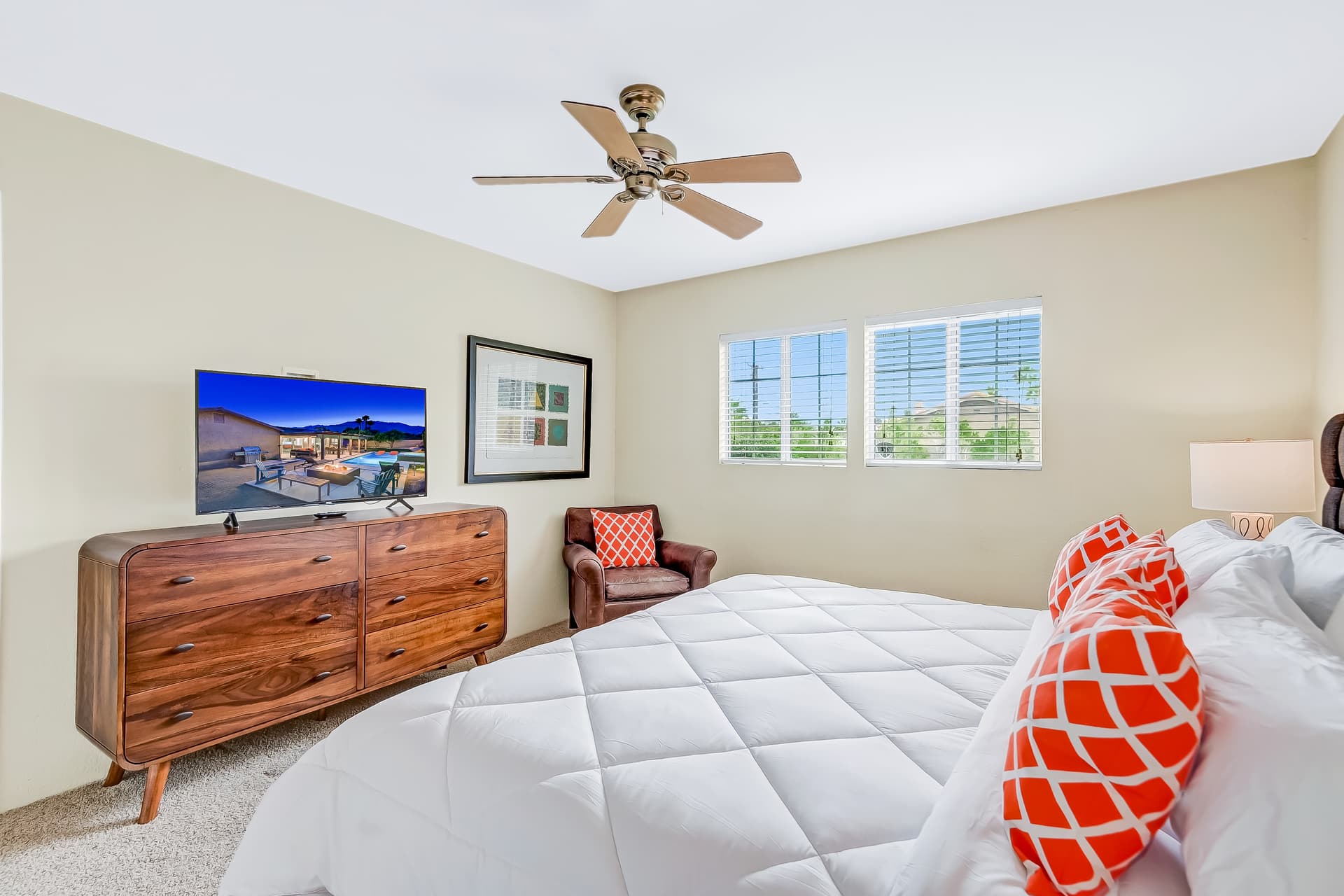 Palm Springs Modern Home - Image 14