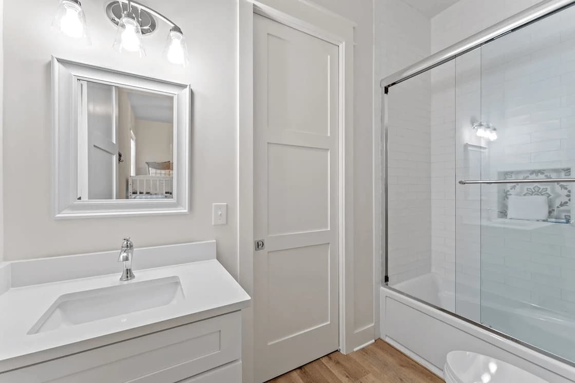 Shady Palms - Image 30