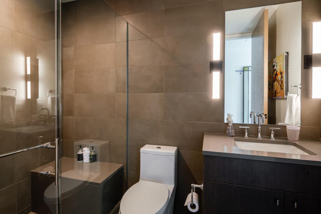 Lake Lodge #212 - Image 17