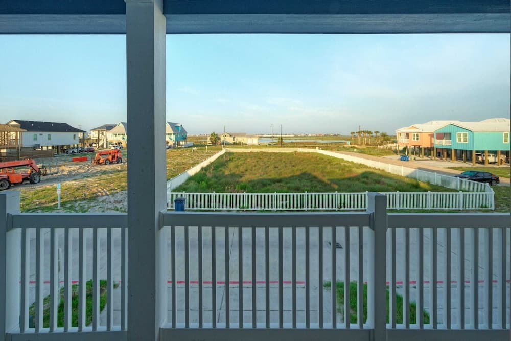 Salty Texan - Image 32