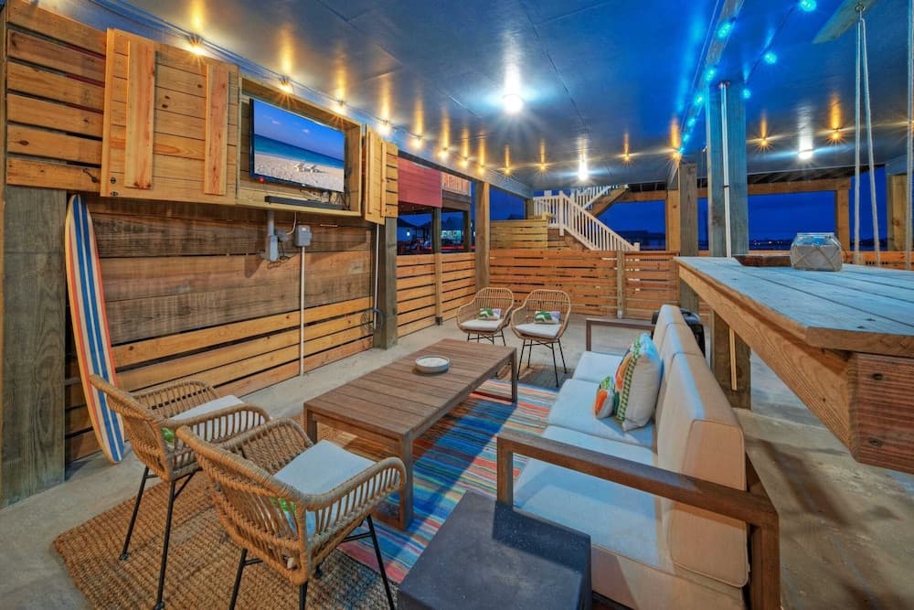 Salty Texan - Image 27