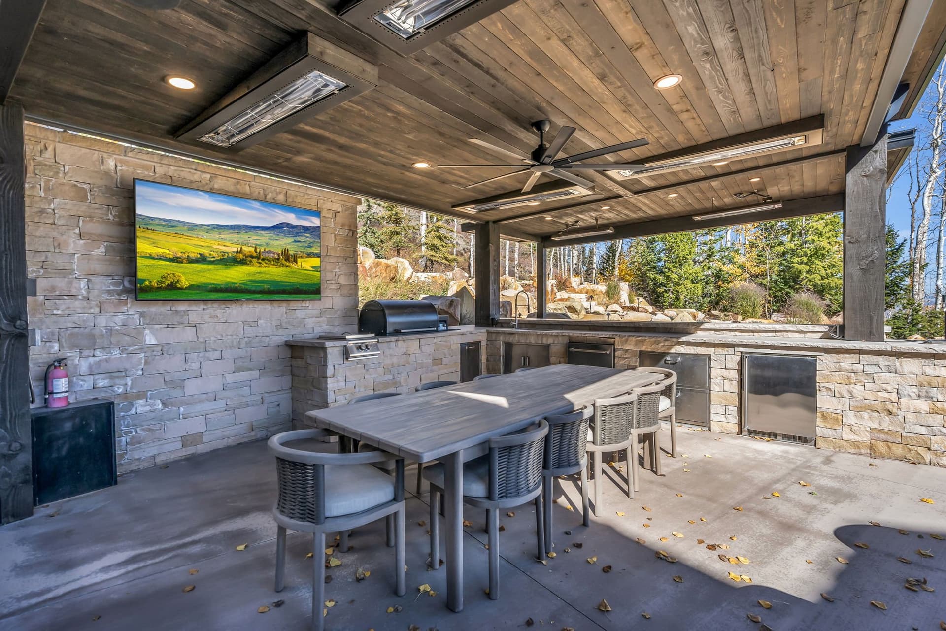 Sanctuary Chalet - Image 57