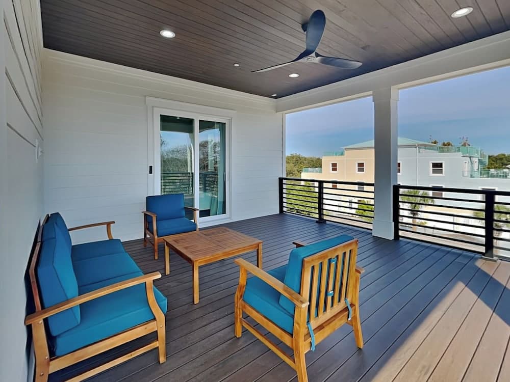 Sandee Feet Retreat - Image 37