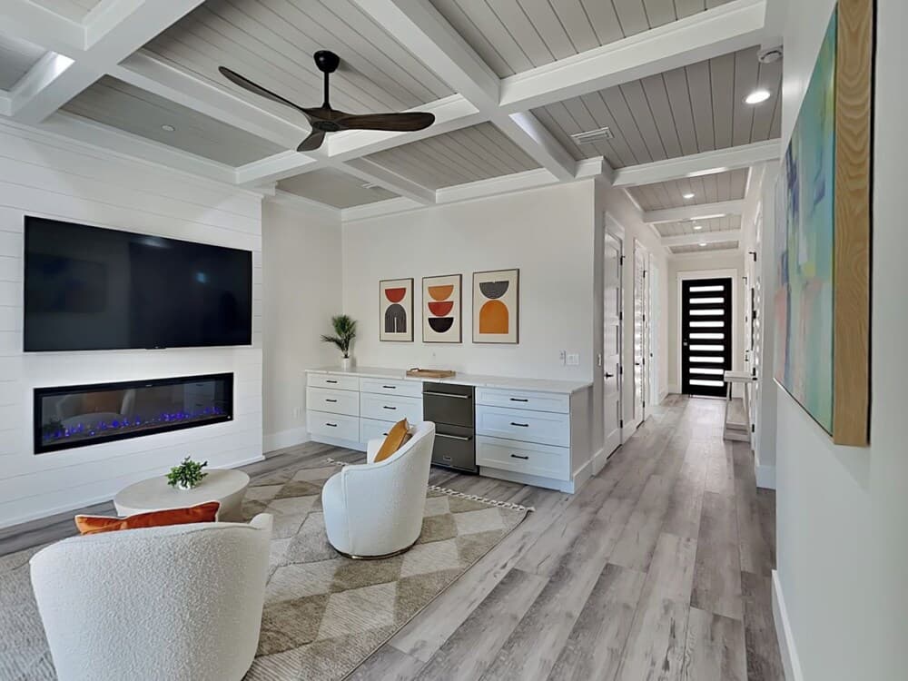 Sandee Feet Retreat - Image 6