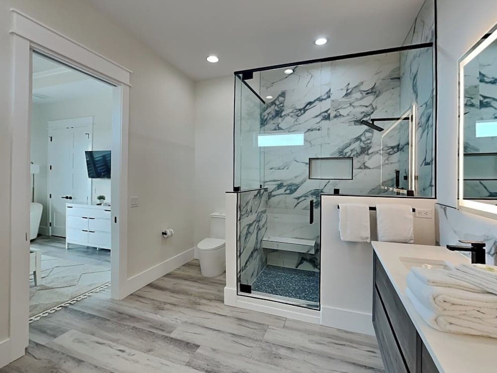 Sandee Feet Retreat - Image 27