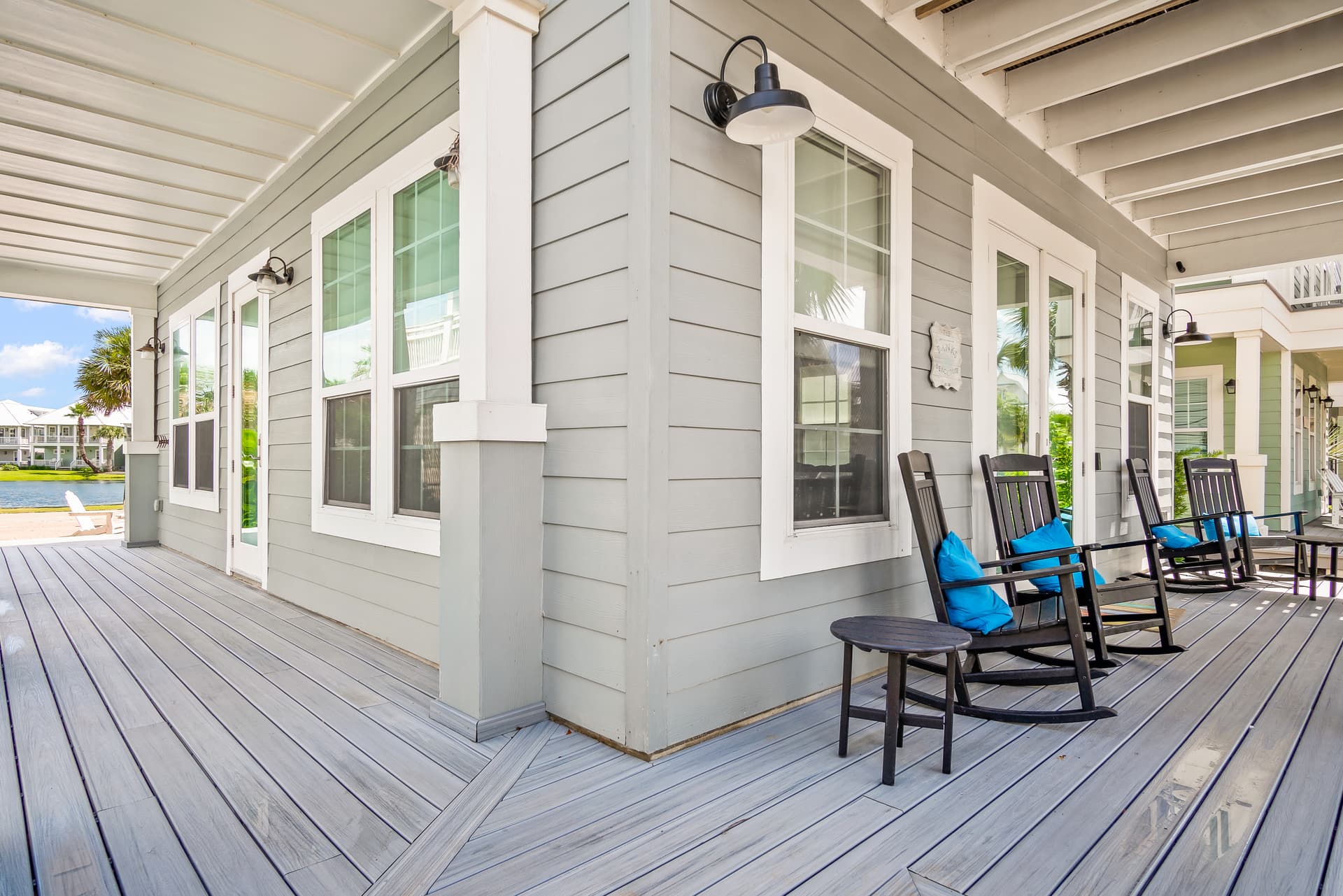 Sandy Banks - Image 24