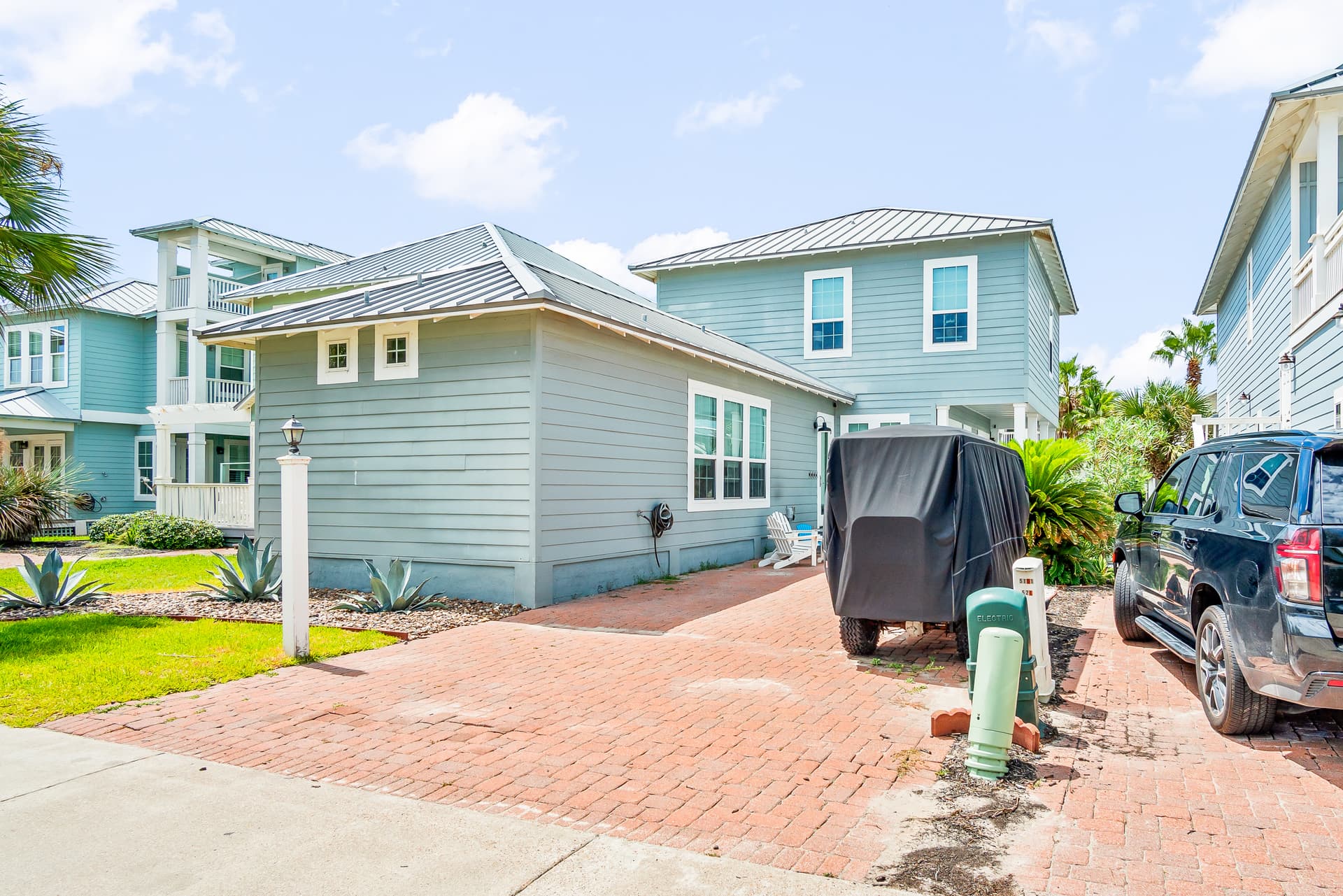 Sandy Banks - Image 26