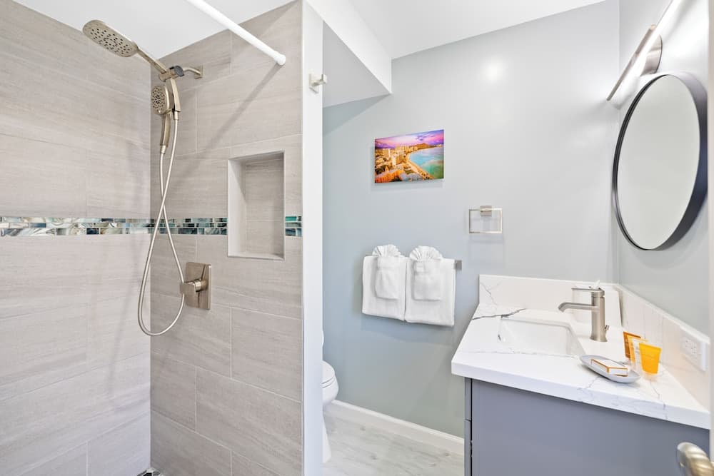 Scandia Tower Condo - Image 21