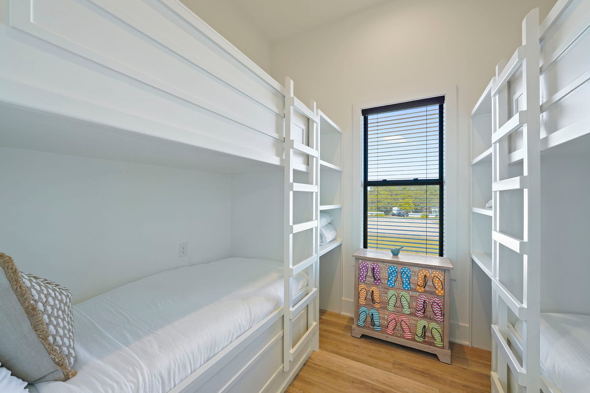 Scarlett's Beach Heaven - Image 15