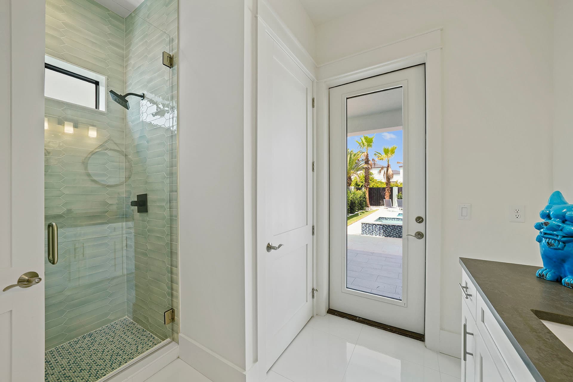 Scarlett's Beach Heaven - Image 36