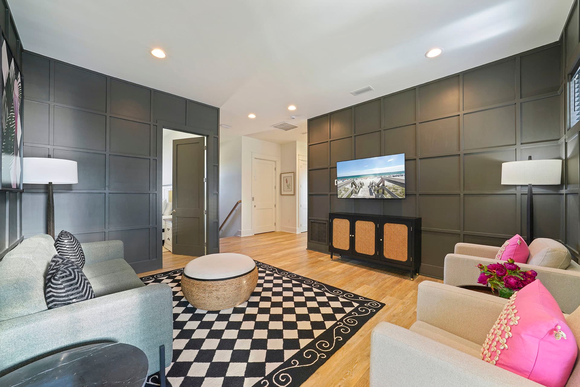 Scarlett's Beach Heaven - Image 8