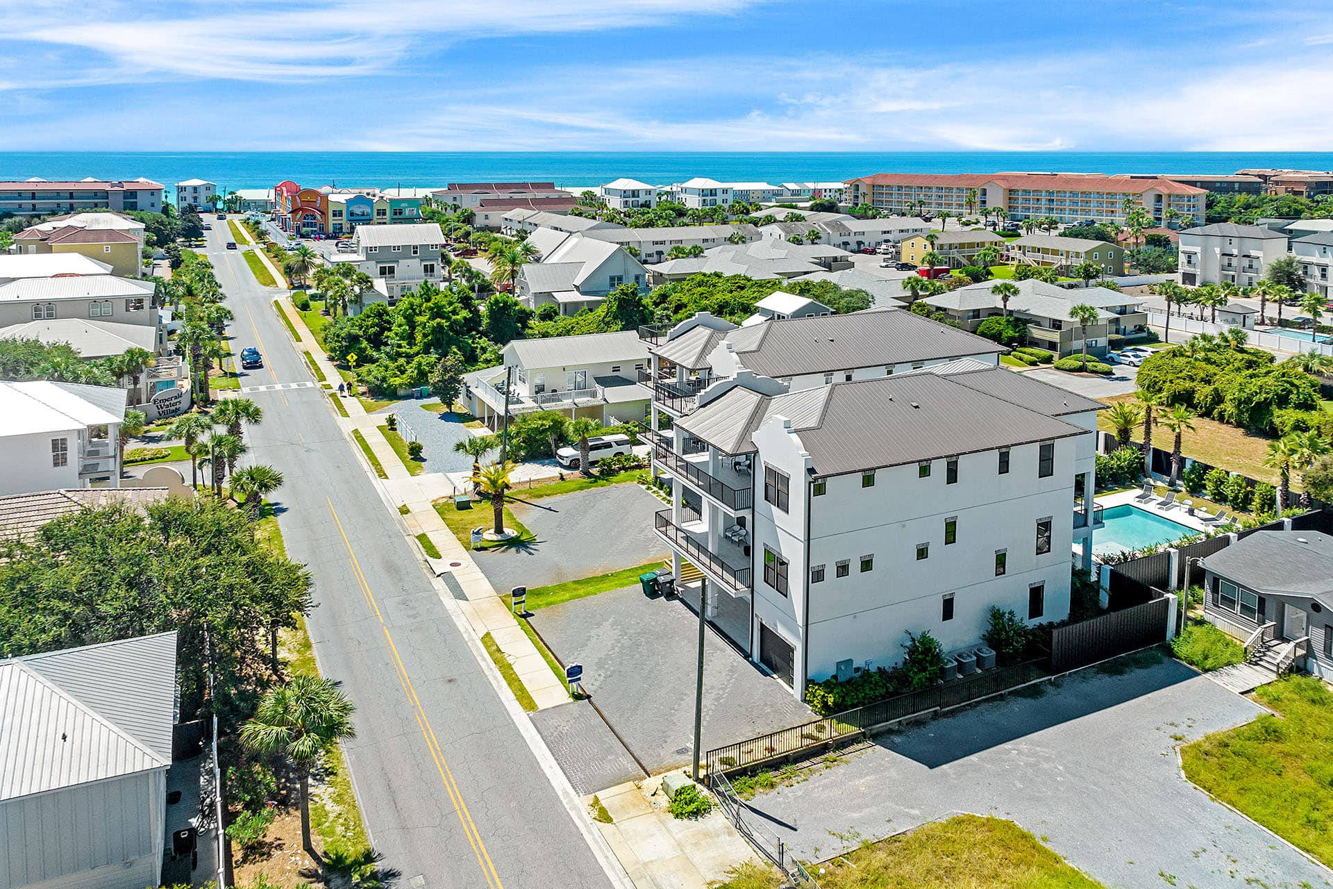 Scarlett's Beach Heaven - Image 3