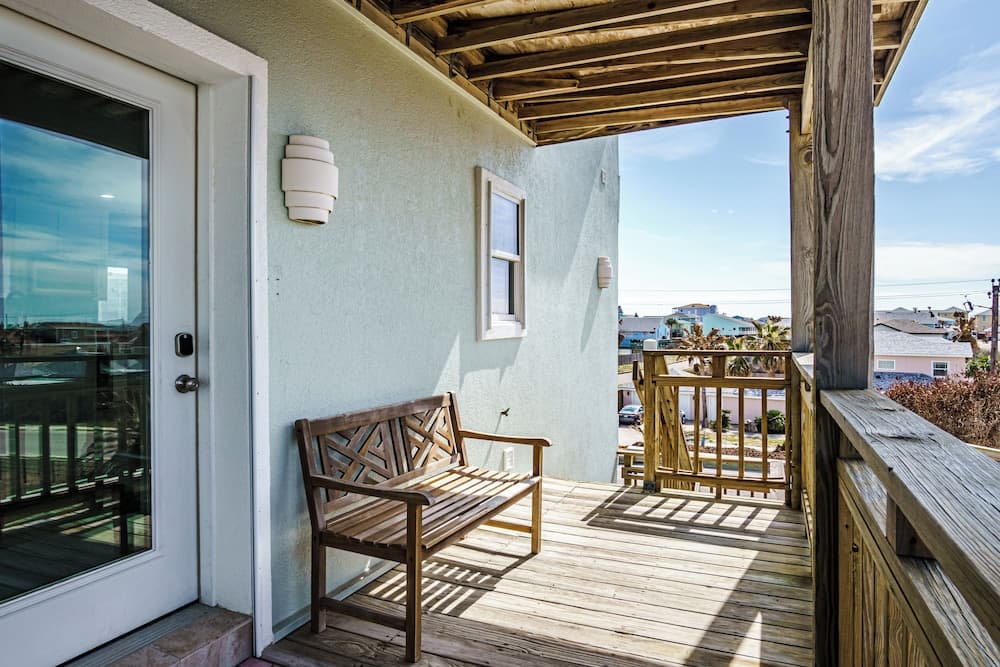 Sandcastle Beach House - Image 16