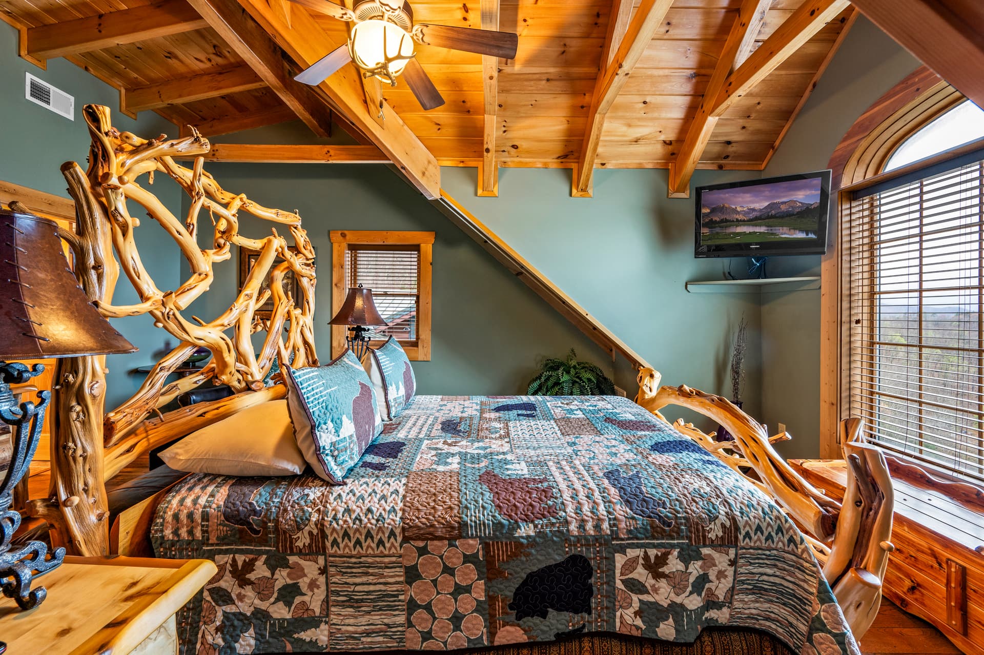 Scenic Views Estate - Image 17