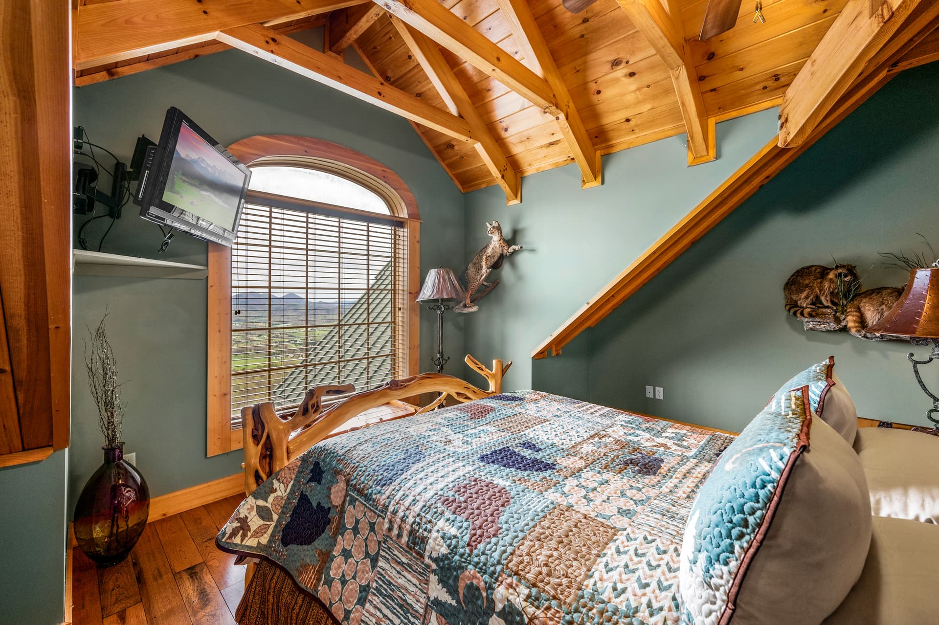 Scenic Views Estate - Image 18