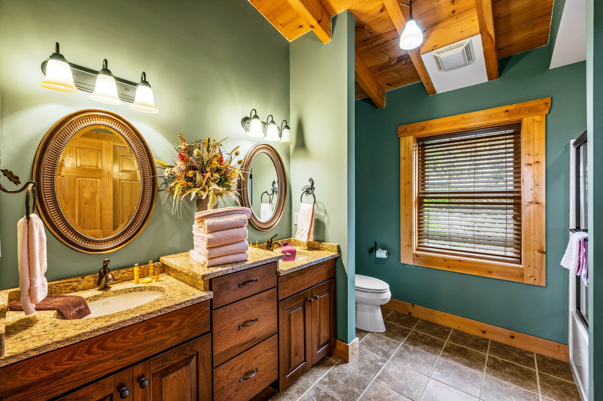 Scenic Views Estate - Image 19