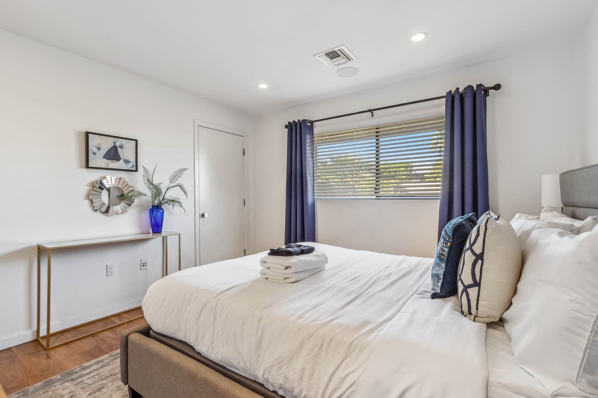 Blue Sapphire - Image 24