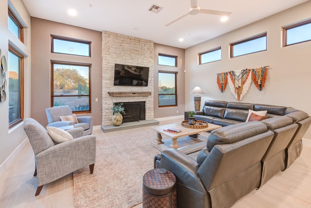 Solterra Villa - Image 4