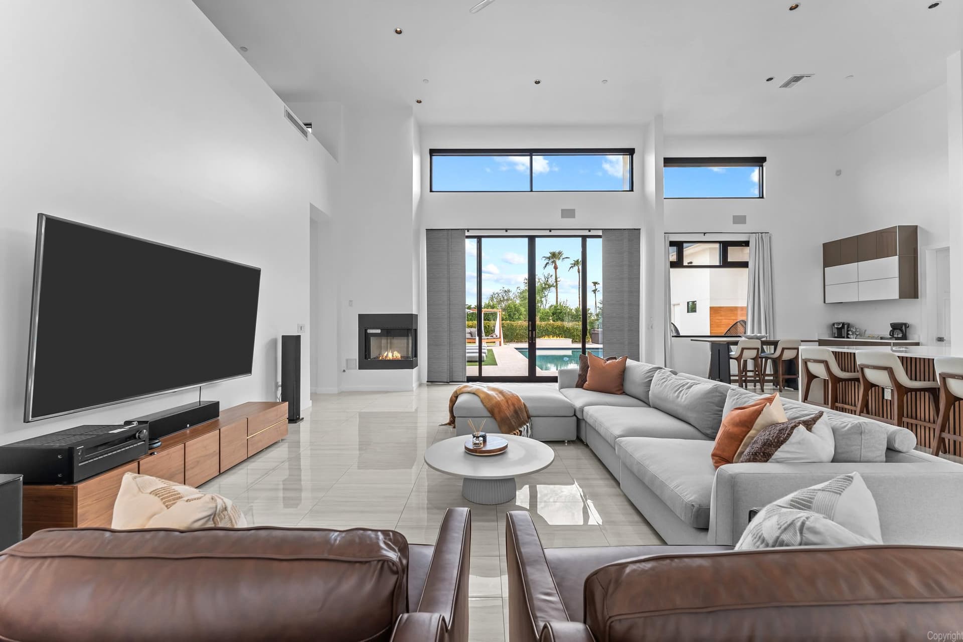 Scottsdale Modern Villa - Image 2