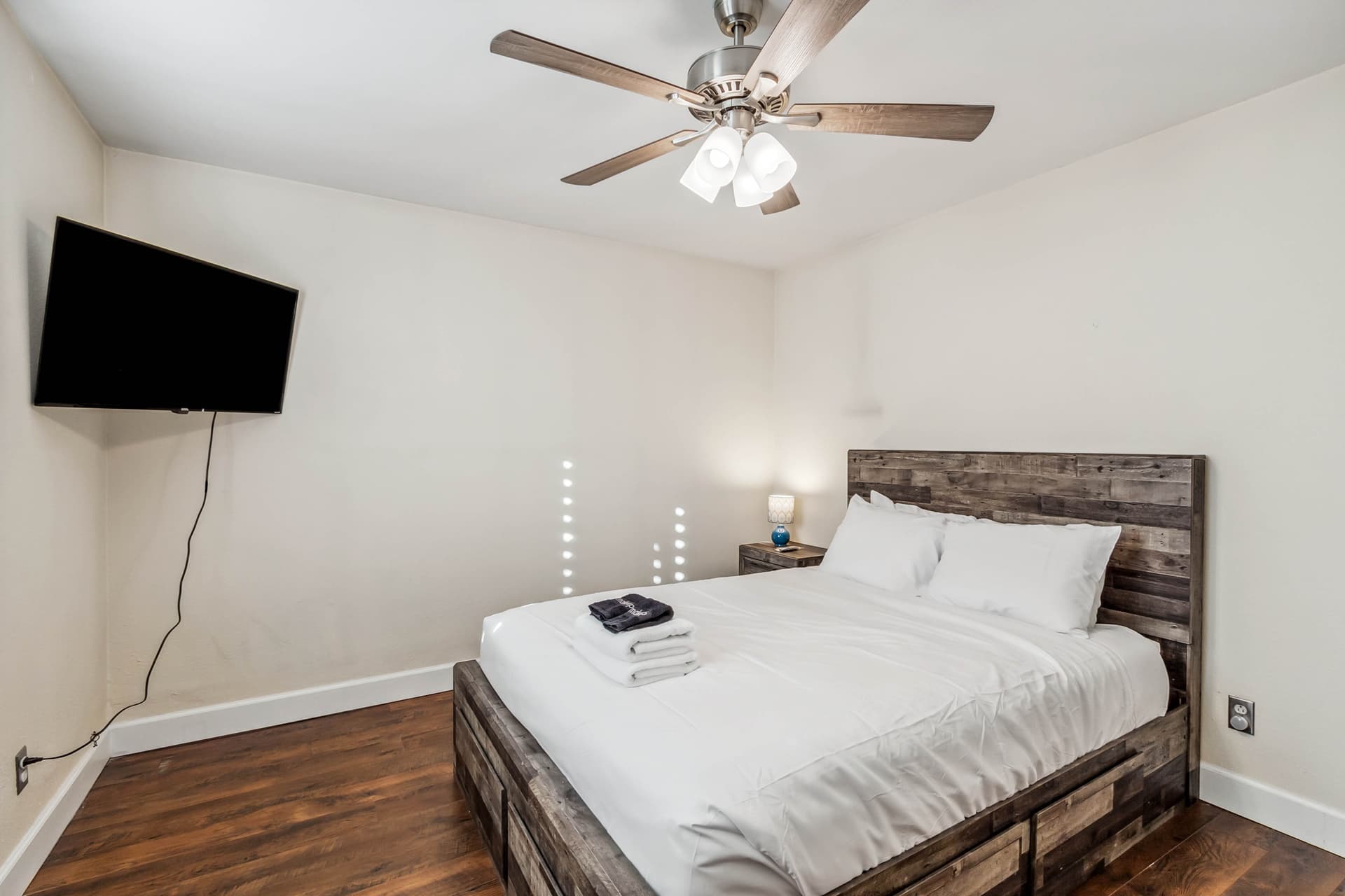 Scottsdale Sunset Haven - Image 26