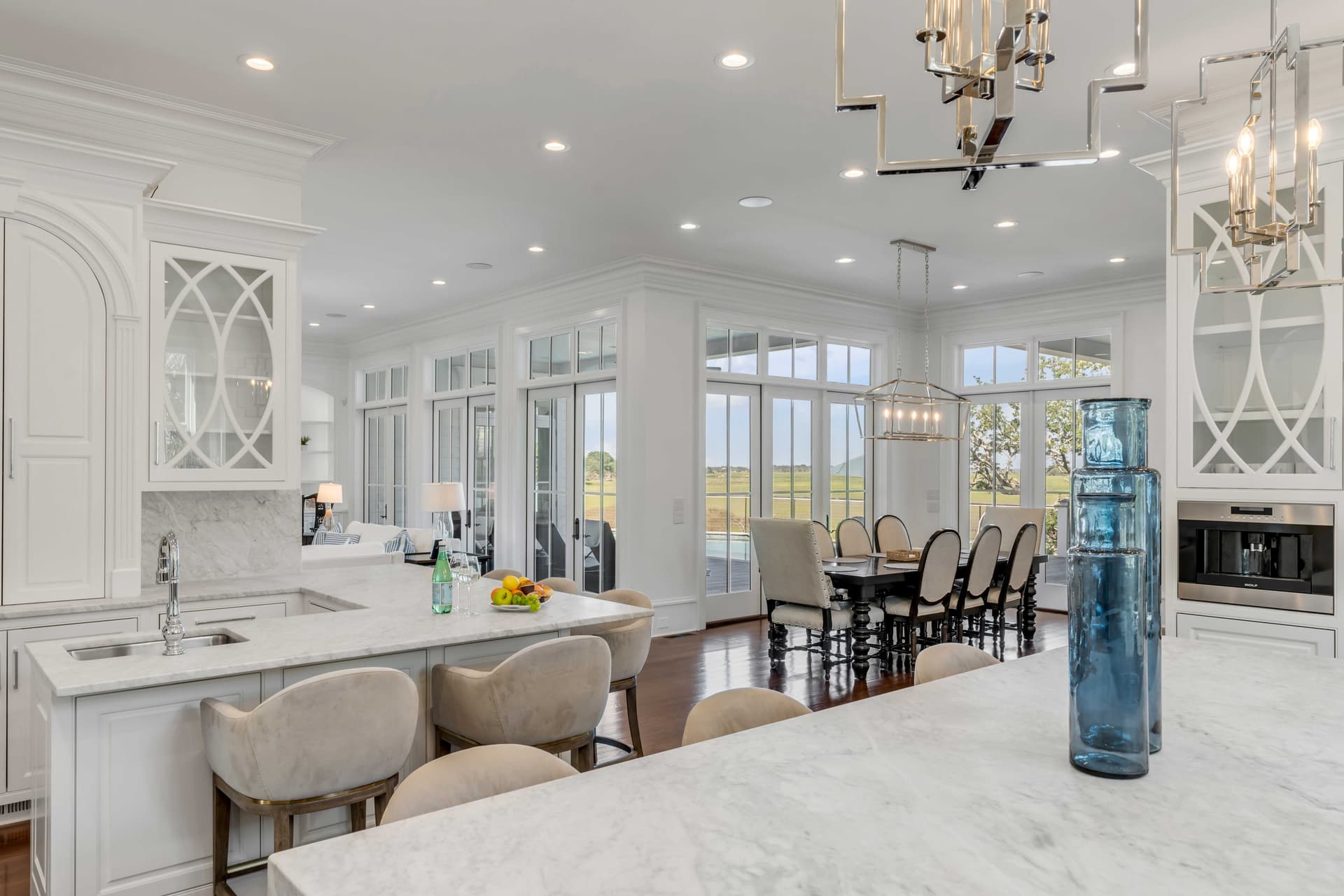 Lavish Coastal - Image 18