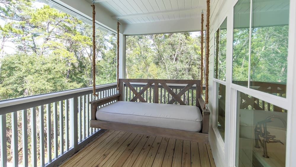 Canal Street Escape - Image 38