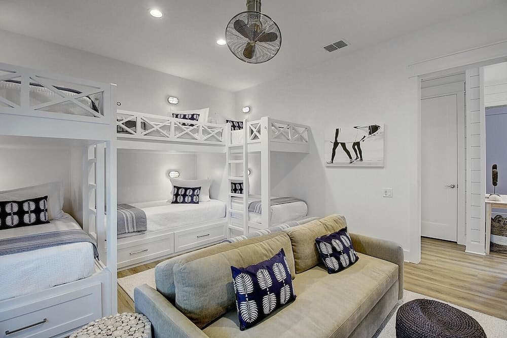 Seas the Day #131 - Image 16