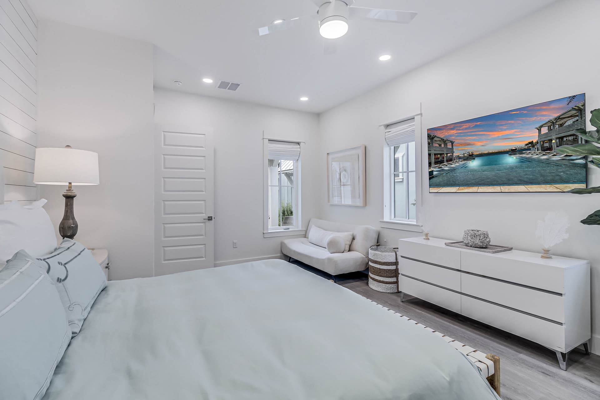 Seascape Escape - Image 18