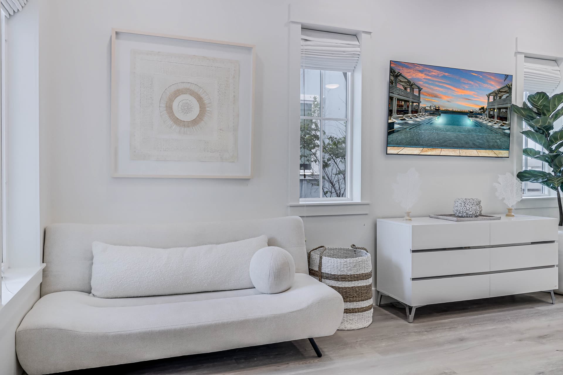 Seascape Escape - Image 19