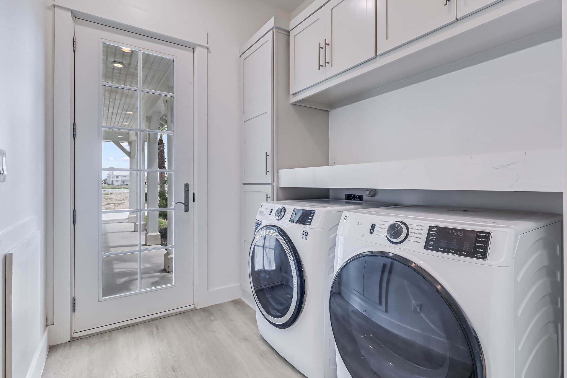 Seascape Escape - Image 45