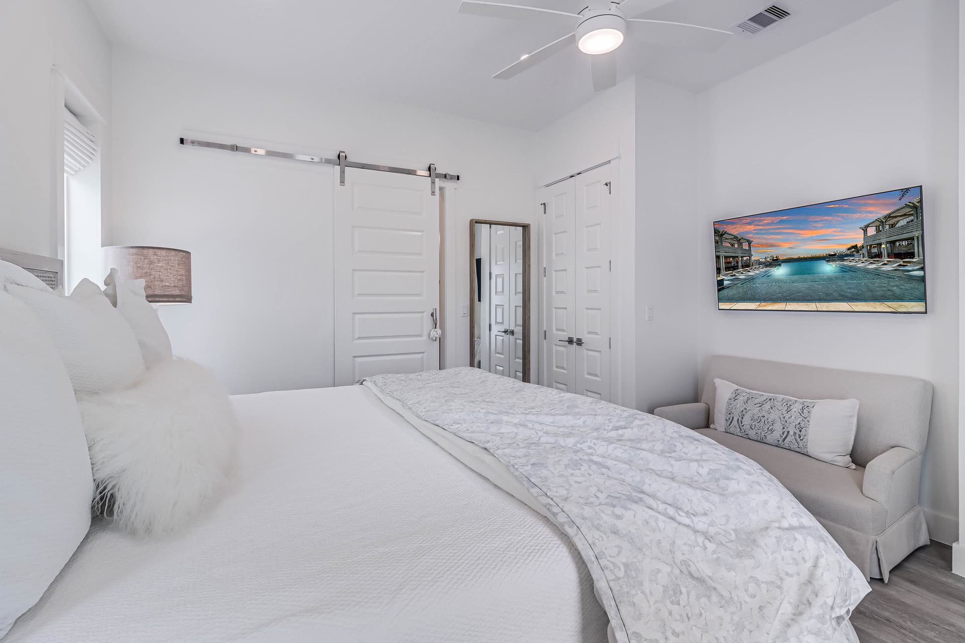 Seascape Escape - Image 25