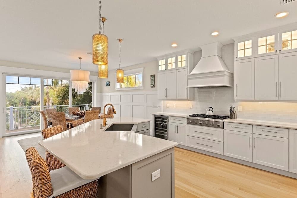 Seaside Haven - Image 5