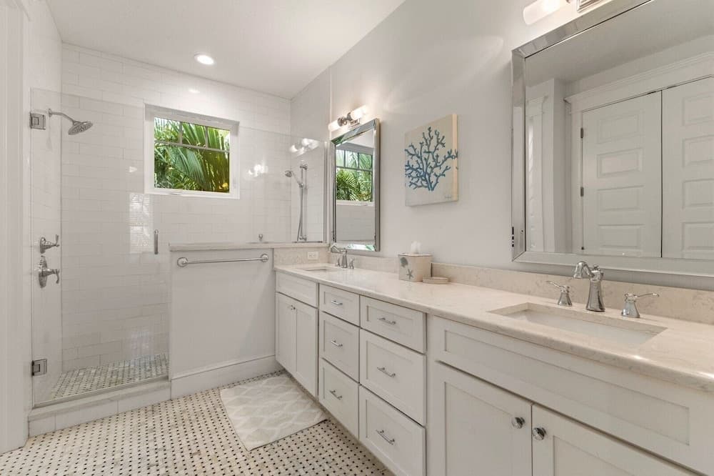 Seaside Haven - Image 26