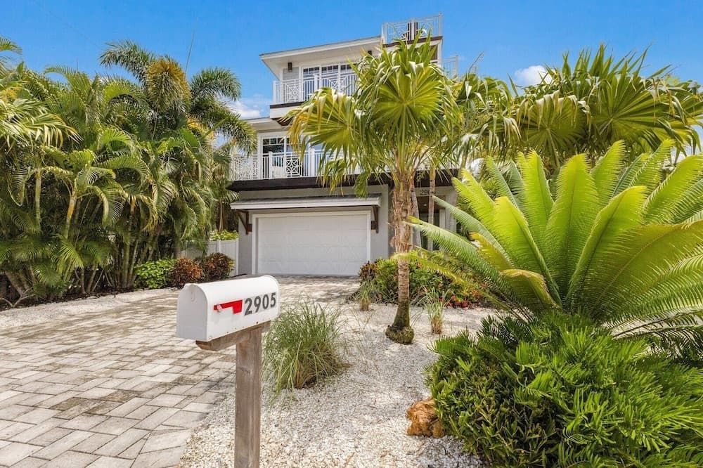 Seaside Haven - Image 44