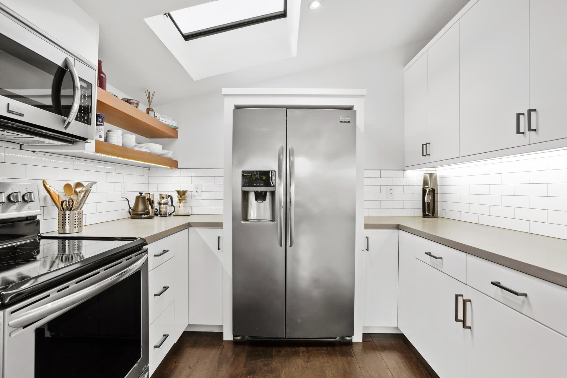 Seaside Oasis - Image 8