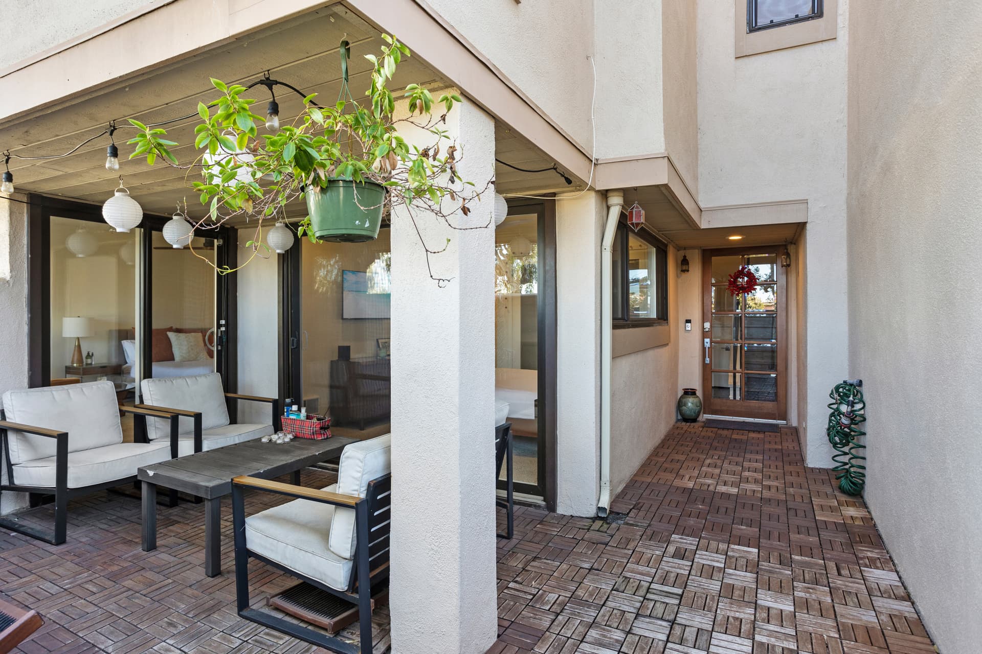 Seaside Oasis - Image 25