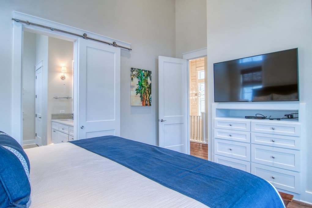 Seaside Sojourn - Image 19