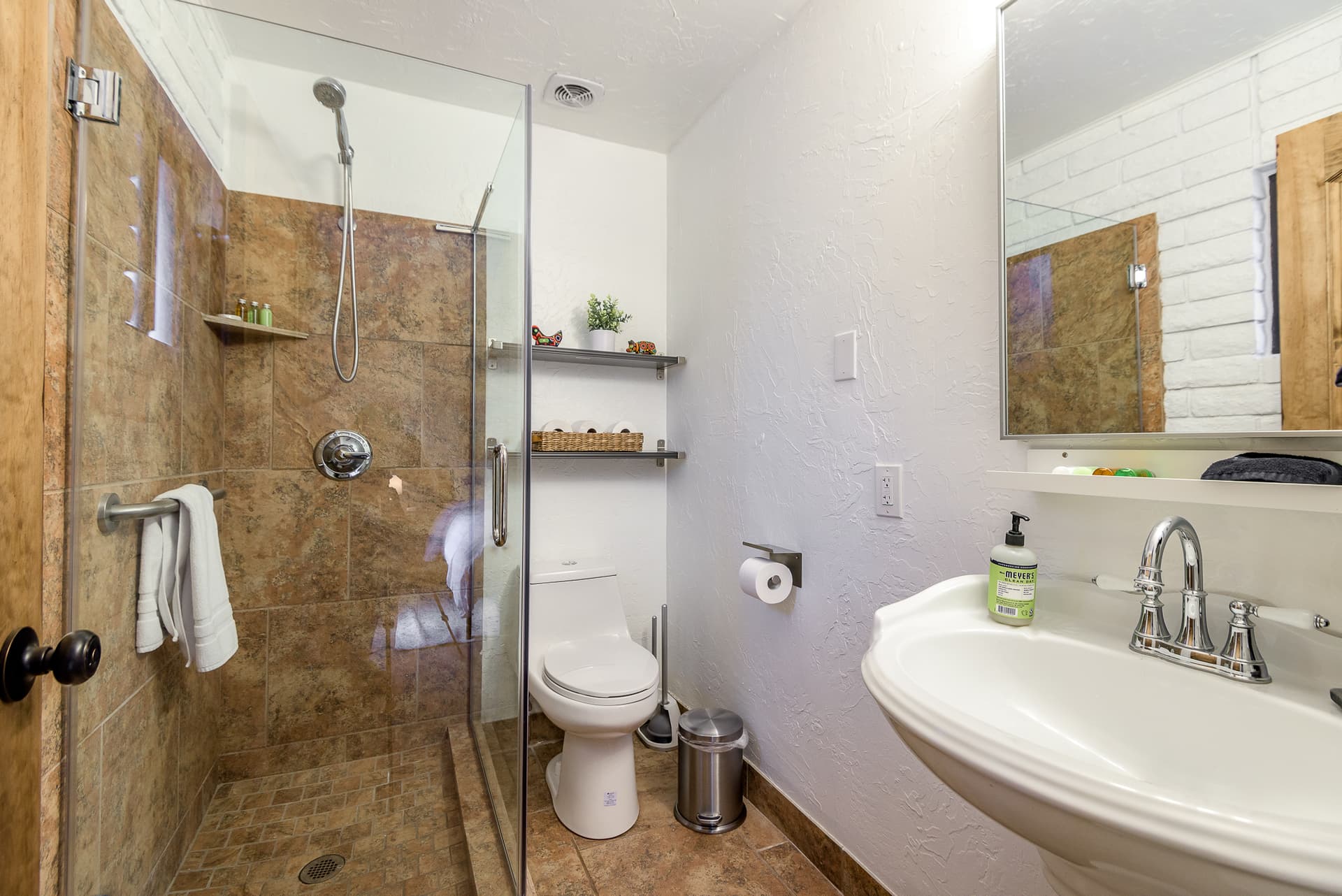 Casa Roja - Image 30