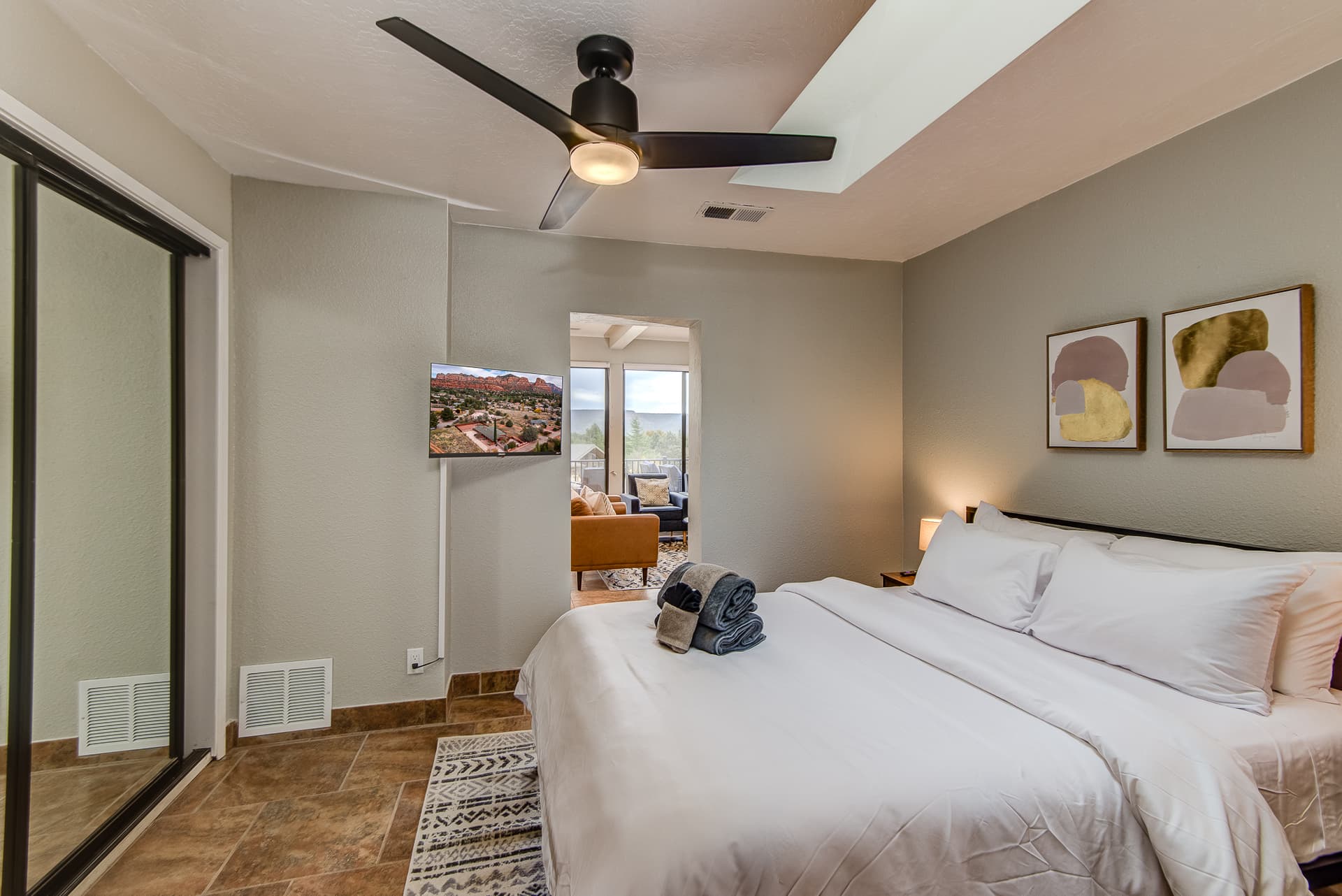 Casa Roja - Image 25